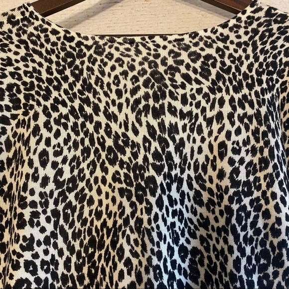 NICOLE SIMONE SIGNATURE COLLECTION Animal Print Sweater Size Large - Picture 7 of 9